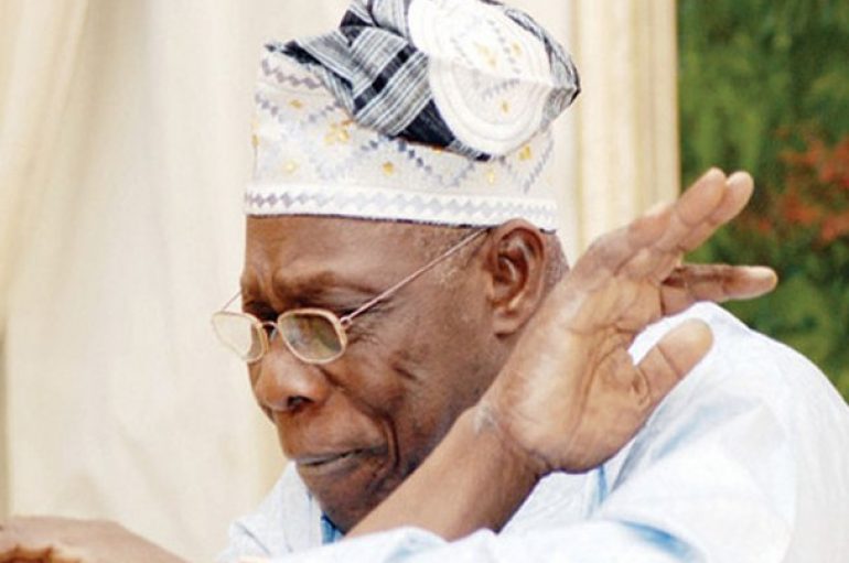 2019: Buhari Was A Big Mistake, I Promise Not To Fool Nigerians Again – Obasanjo Weeps