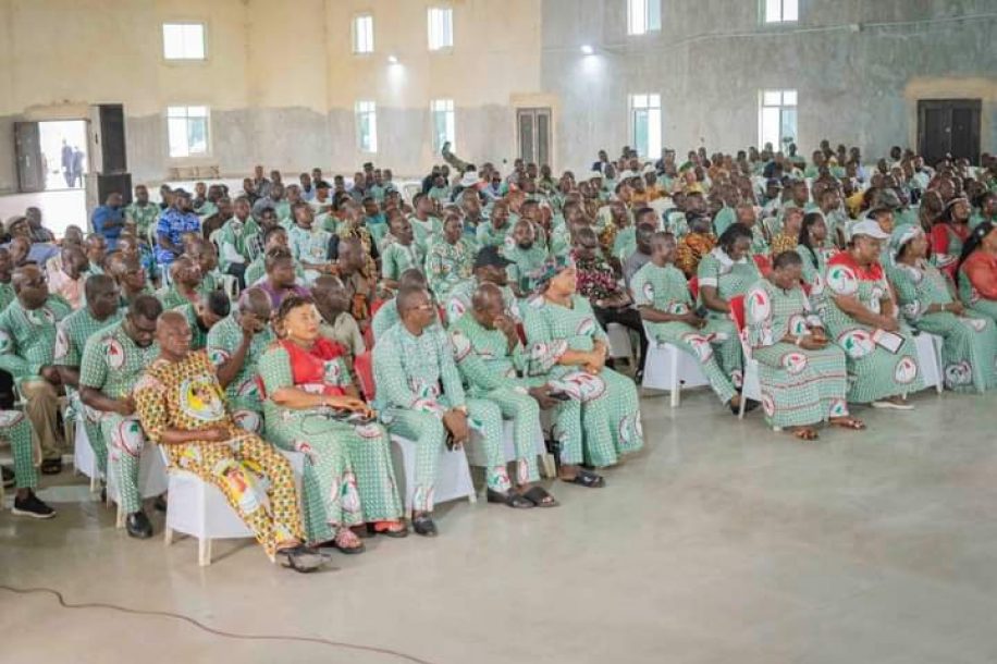 FLOODGATE’ OPENS AS A’IBOM PDP SETS FOR MASSIVE RECEPTION OF DEFECTORS FROM OPPOSITION PARTIES